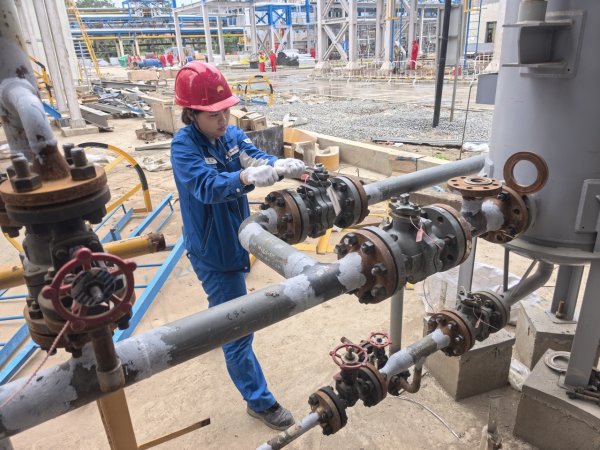 我要配资 热浪淬炼“她力量”